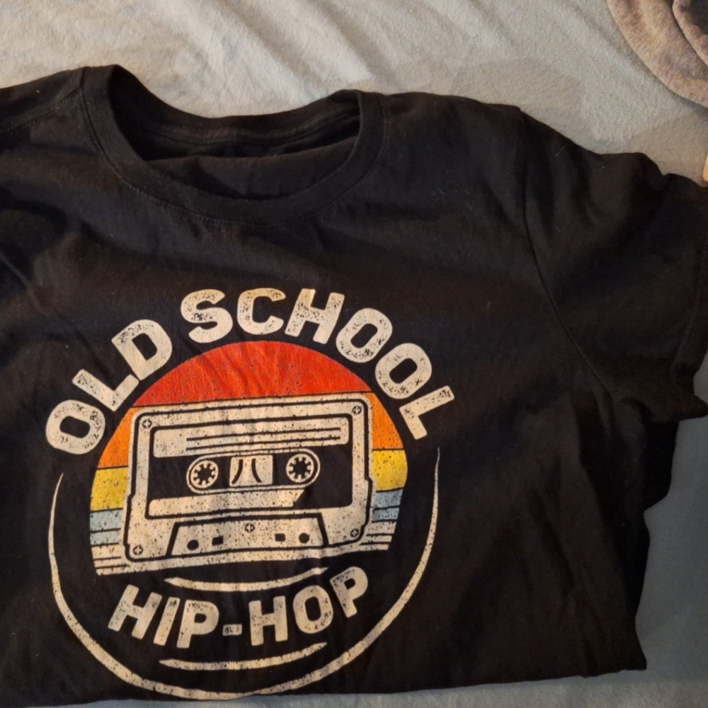 Nwot tshirt size small black